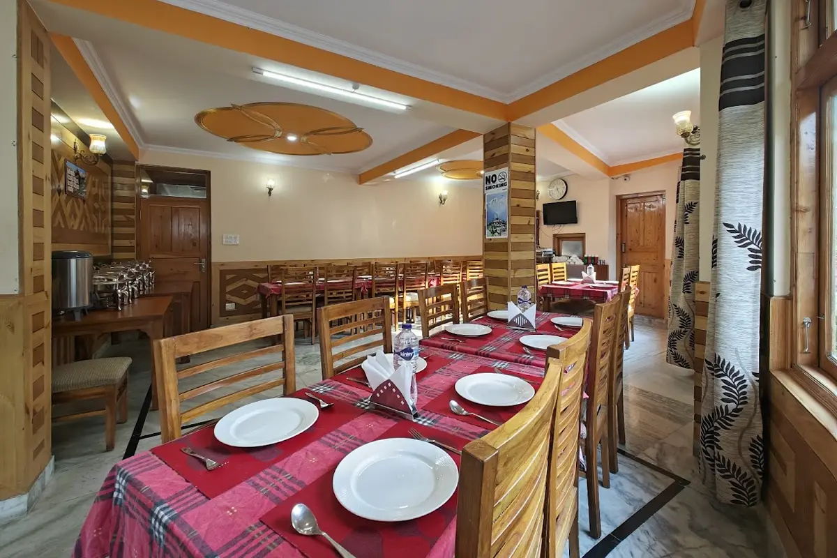 best-restaurant-in-kalpa-kinnaur