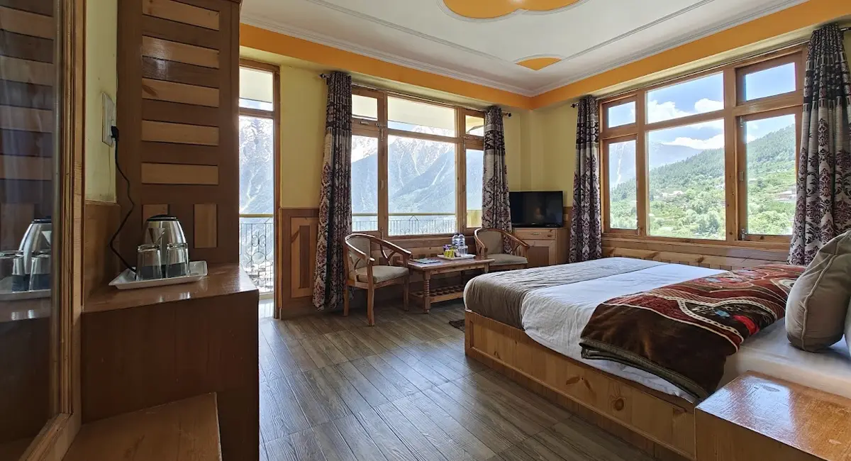 cozy-deluxe-room-kalpa-kinnaur