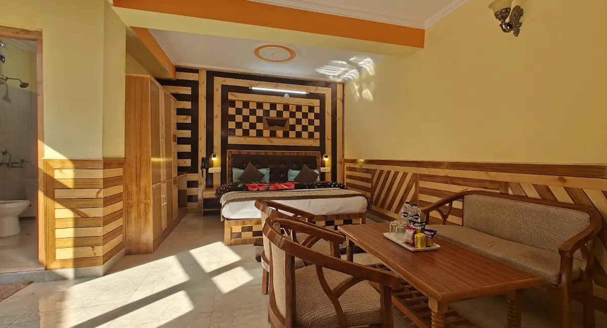 large-spacious-family-room-kalpa-kinnaur